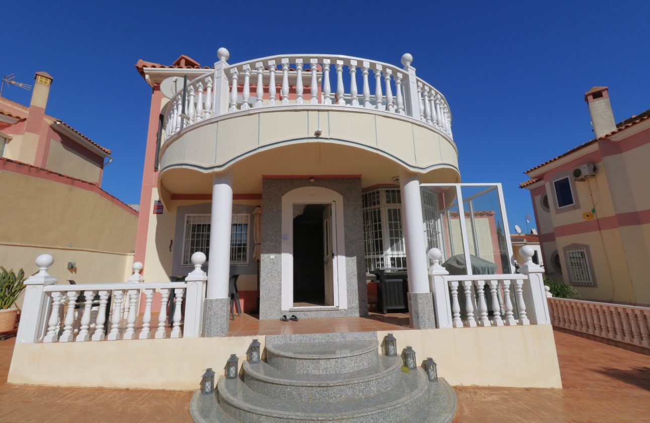 Resale - Villa - Orihuela Costa - Los Altos