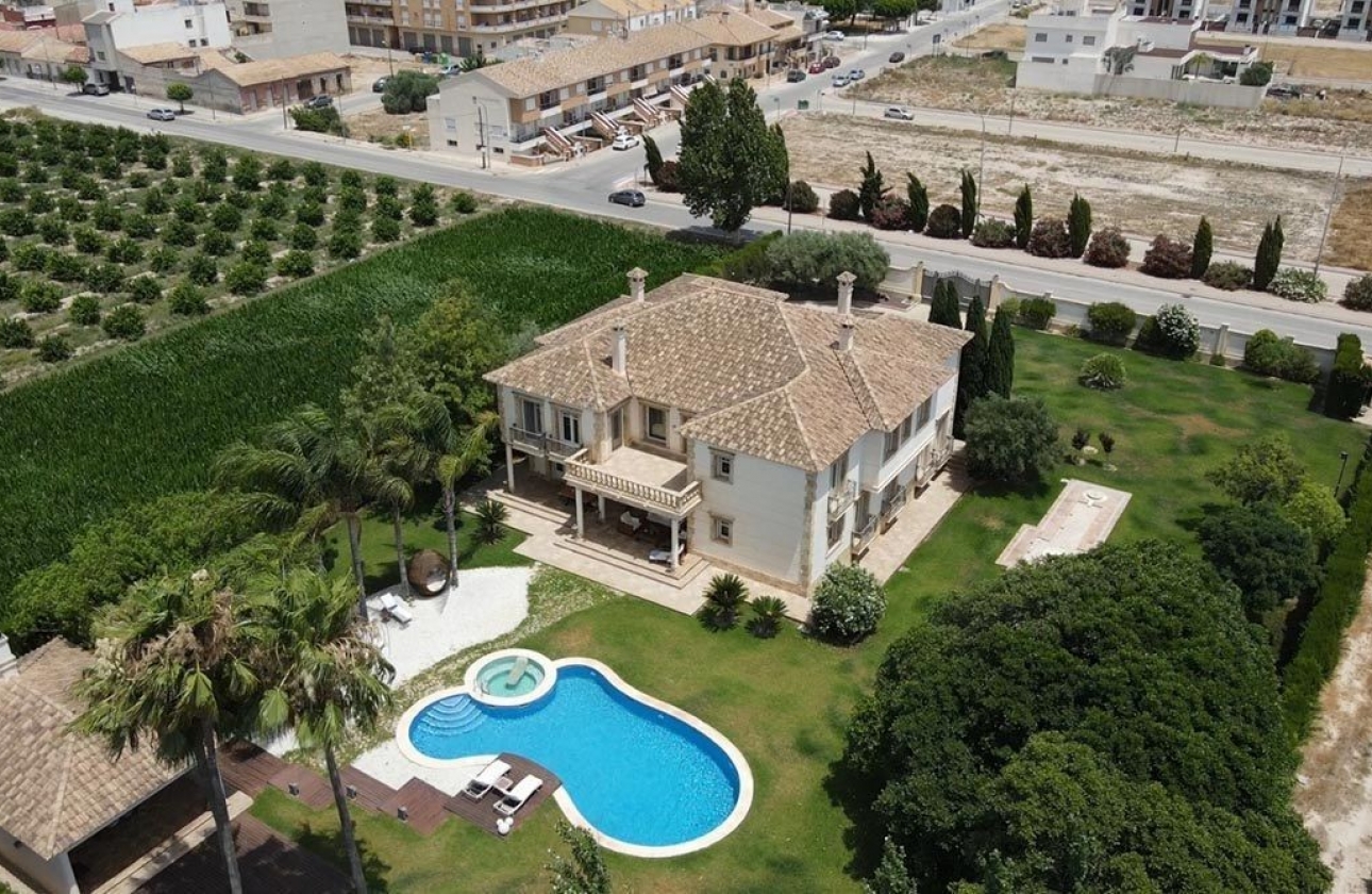 Resale - Villa - Orihuela Costa - Orihuela