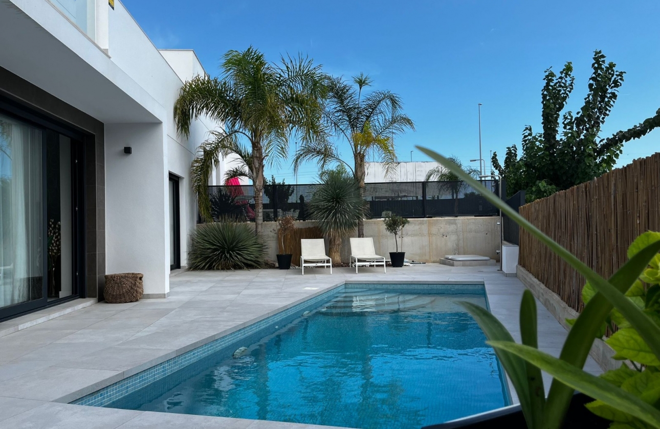 Resale - Villa - San Fulgencio