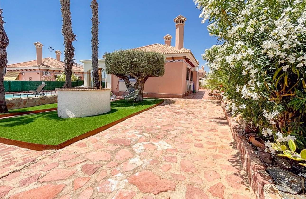 Resale - Villa - San Fulgencio