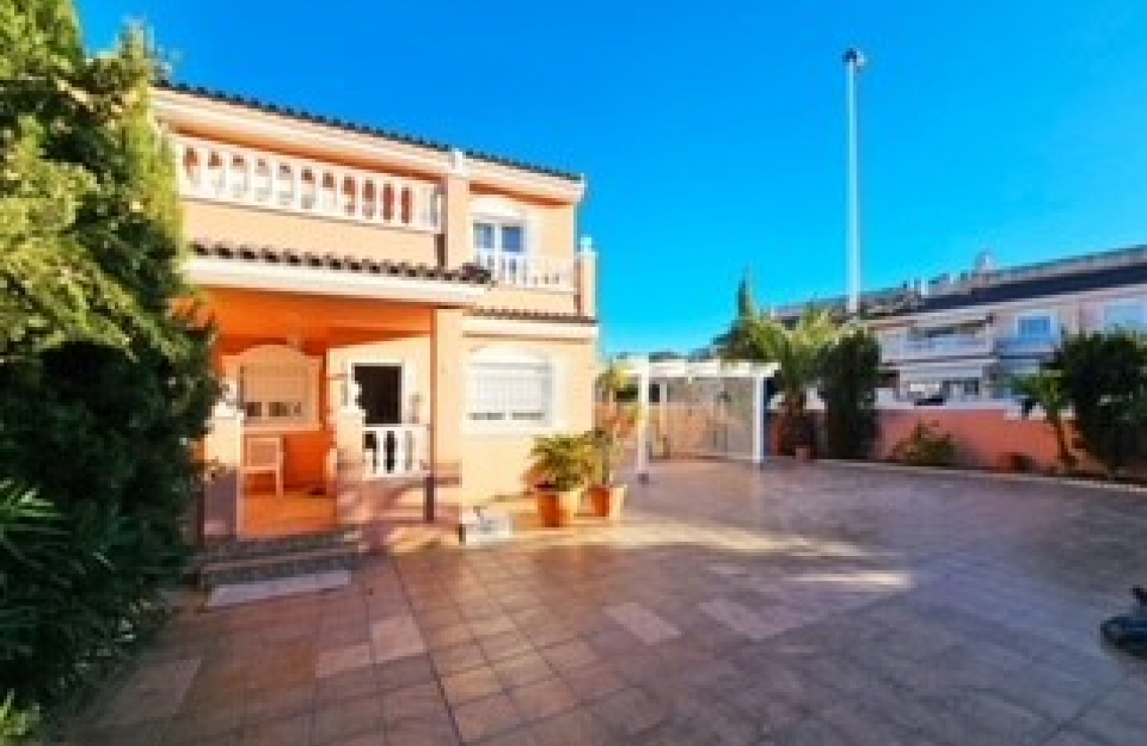 Resale - Villa - Santa Pola - Gran Alacant