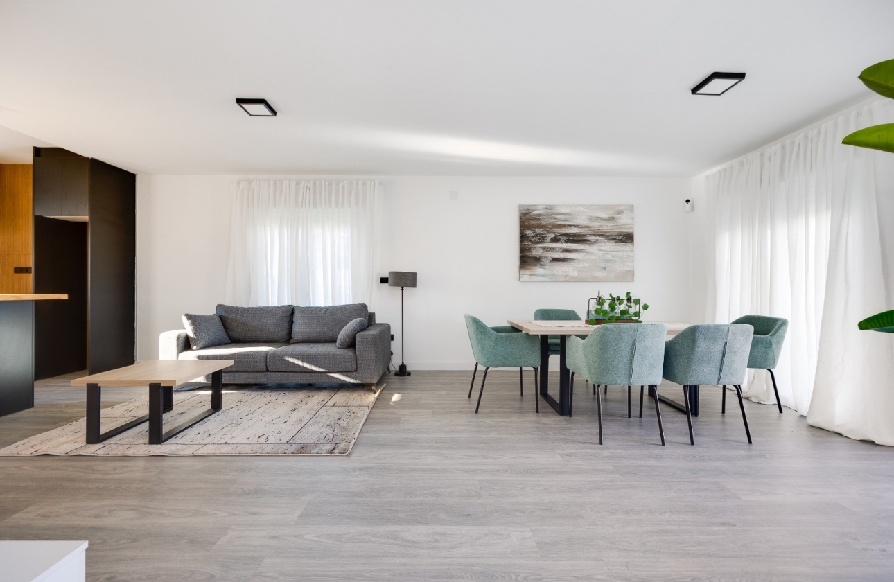 Resale - Villa - Torrevieja - La Siesta - El Salado -  Torreta