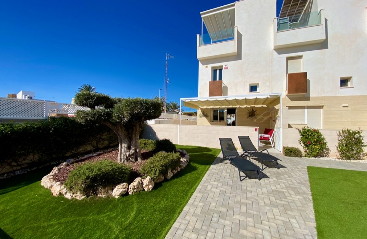 Resale - Villa - Torrevieja - Torreblanca