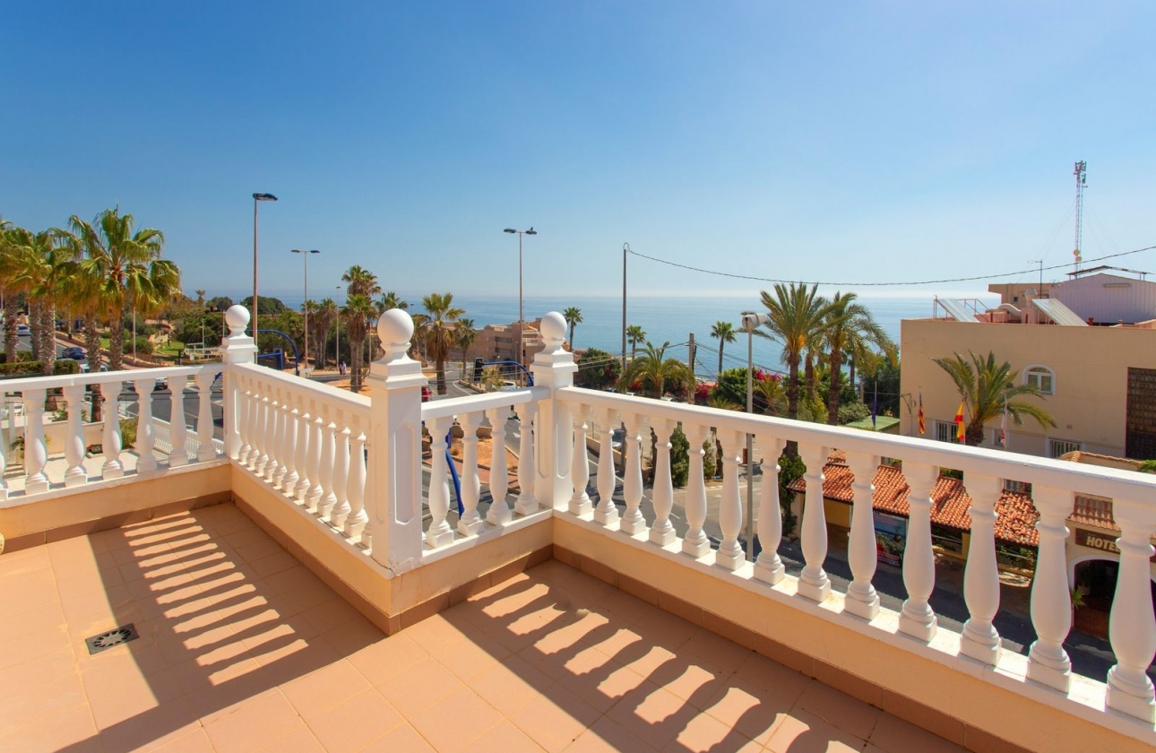 Resale - Villa - Torrevieja - Torreta