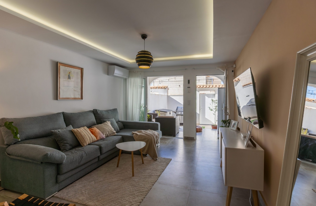 Reventa - Adosado - Torrevieja - Centro