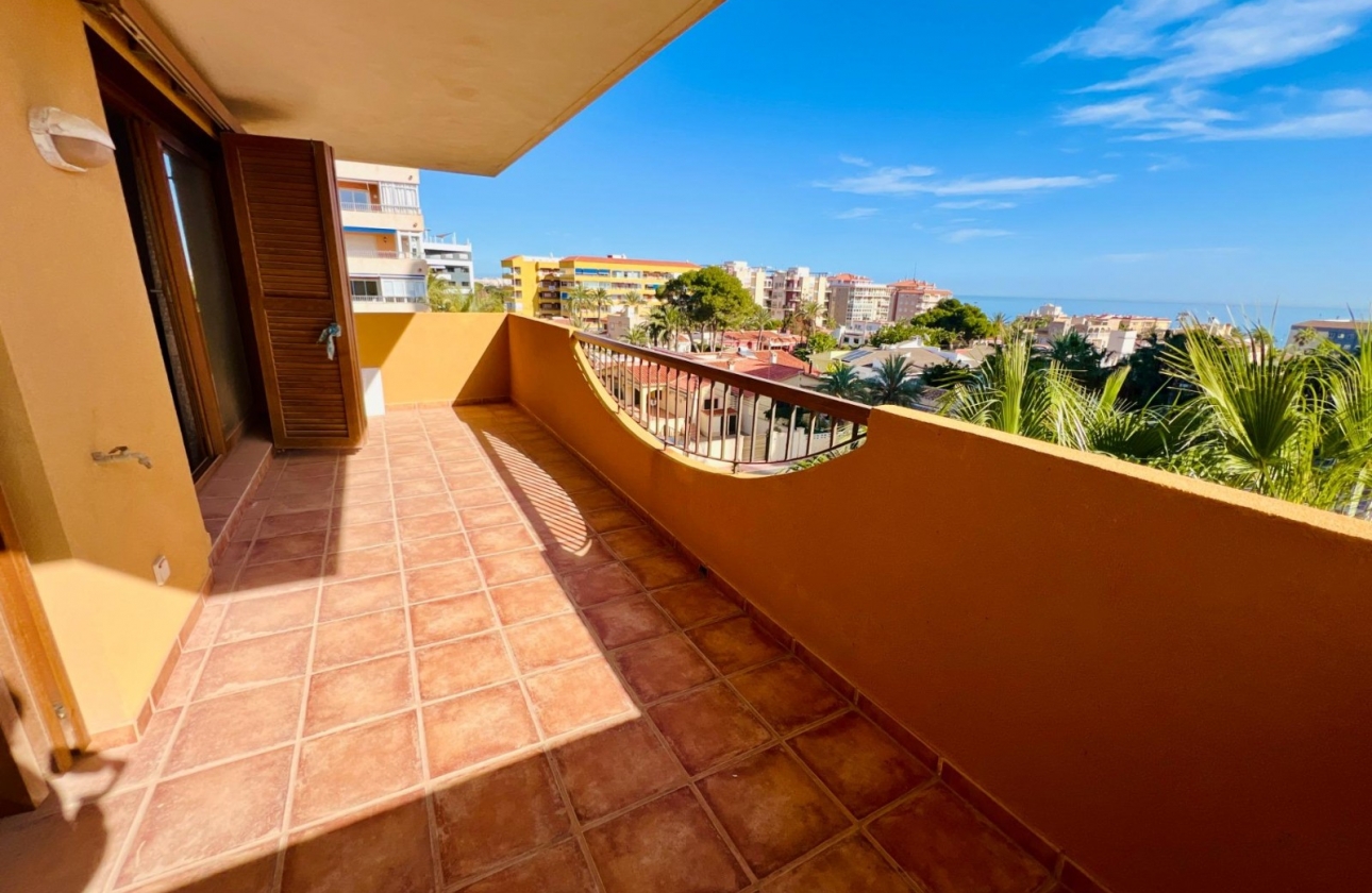 Reventa - Apartamento / piso - Orihuela Costa - Punta Prima