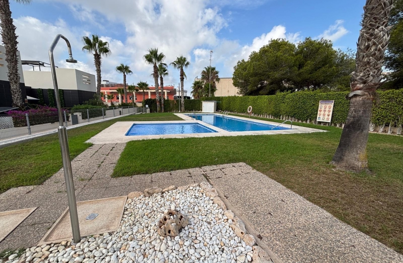 Reventa - Apartamento / piso - Orihuela Costa - Villamartín