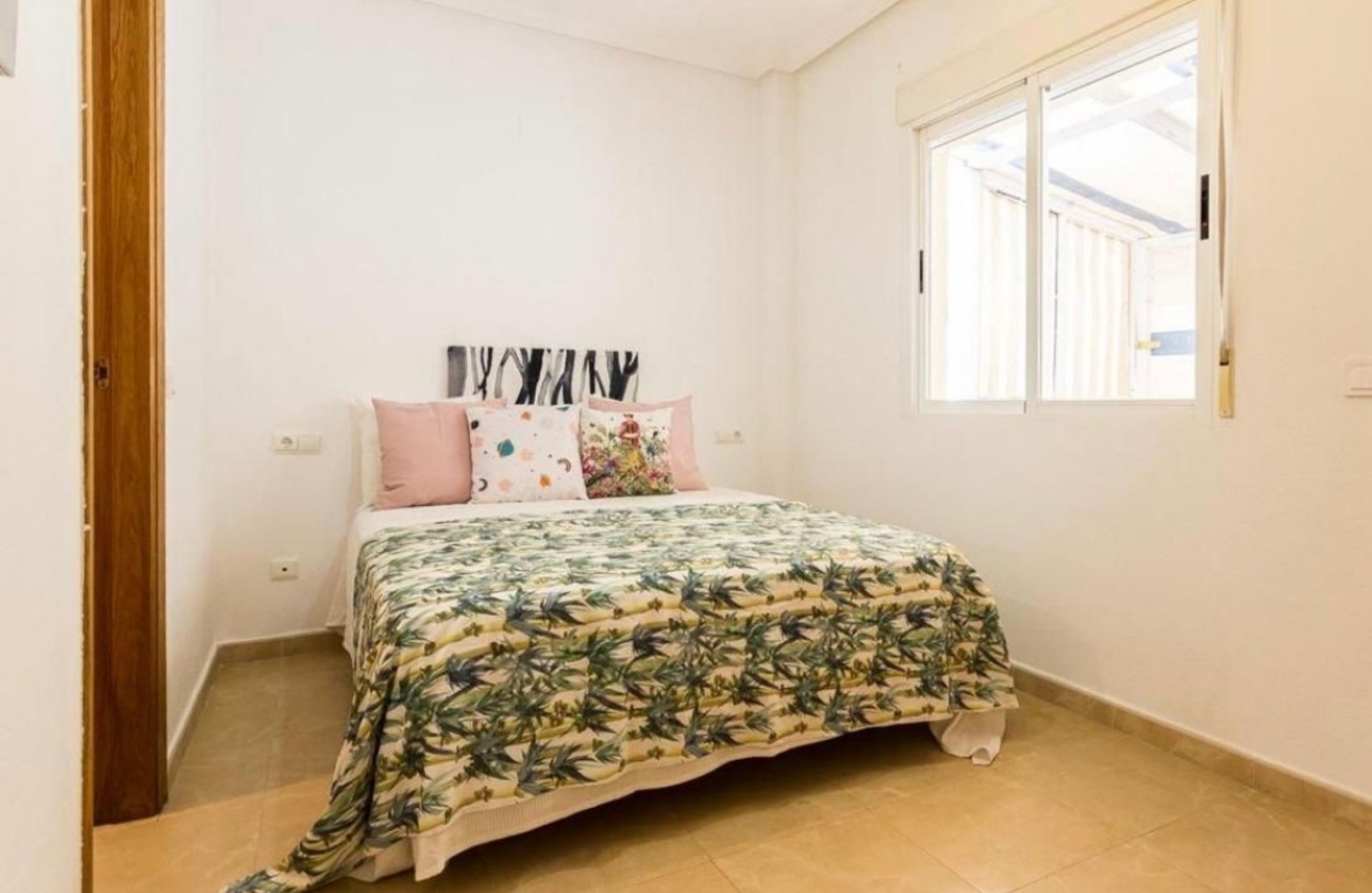 Reventa - Apartamento / piso - Santa Pola - Playa Lisa