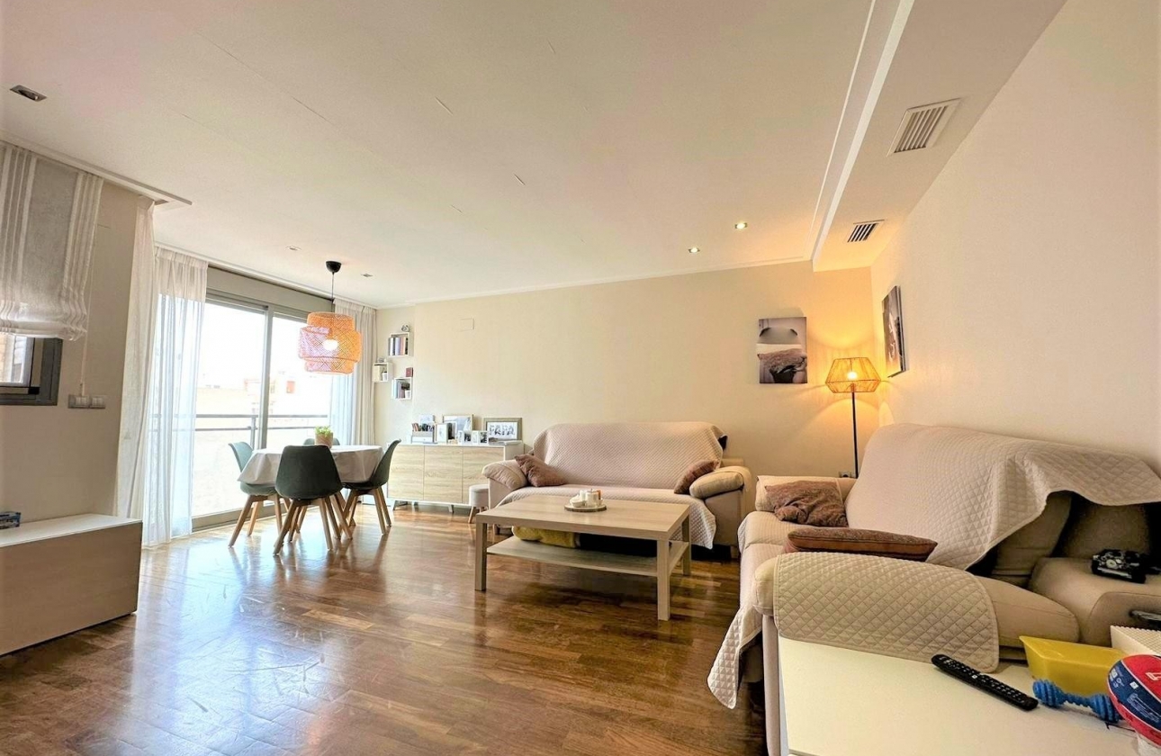 Reventa - Apartamento / piso - Santa Pola