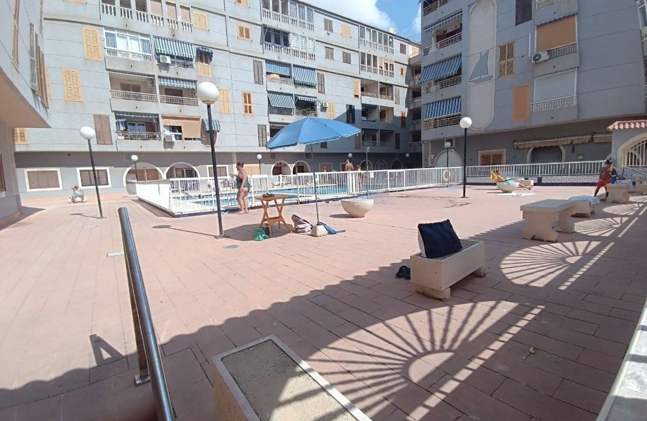 Reventa - Apartamento / piso - Torrevieja - Acequion