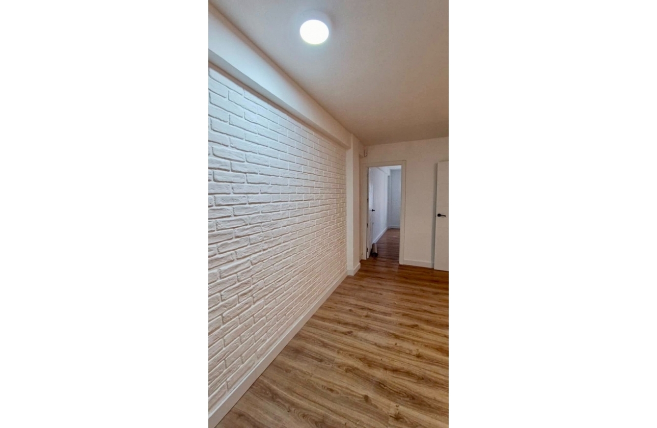 Reventa - Apartamento / piso - Torrevieja - Centro