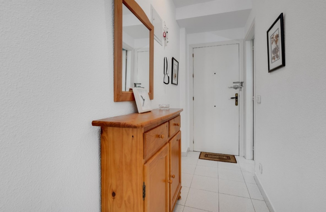 Reventa - Apartamento / piso - Torrevieja - El Acequión - Los Náufragos