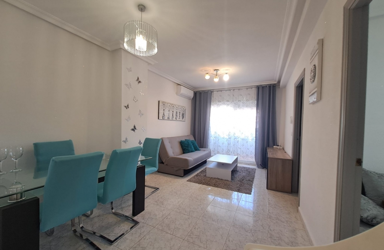Reventa - Apartamento / piso - Torrevieja - La Mata pueblo