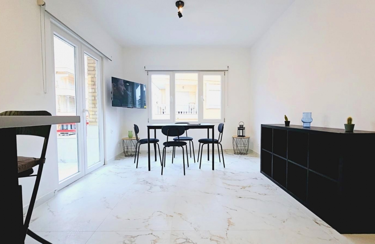 Reventa - Apartamento / piso - Torrevieja - PLAYA LOS LOCOS