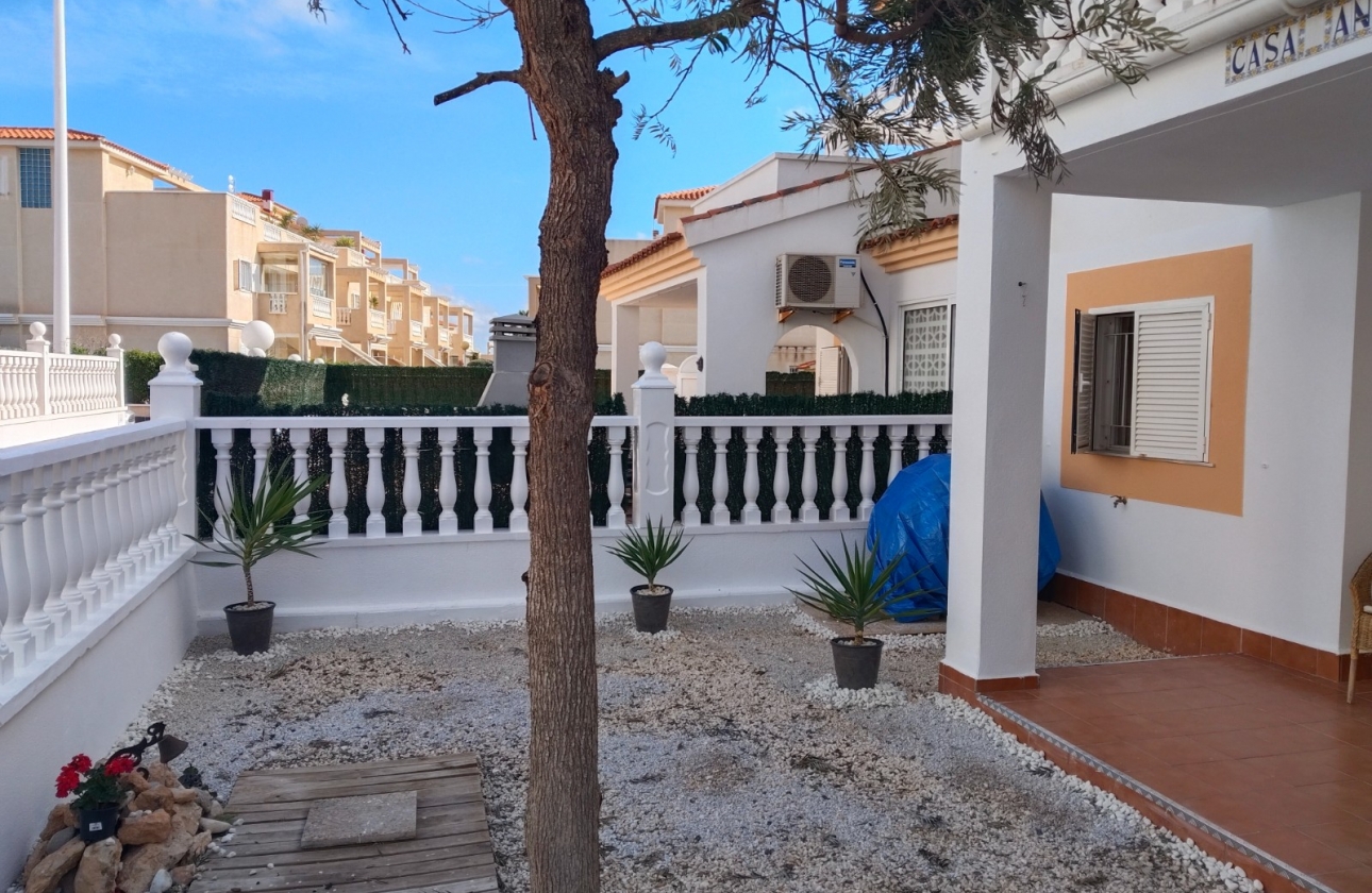 Reventa - Bungalow - Orihuela Costa - La Zenia