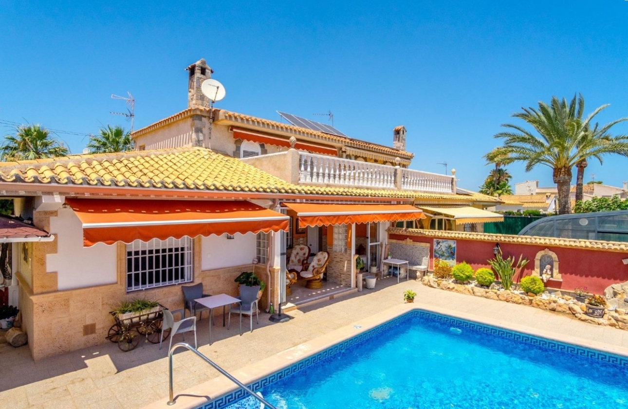 Reventa - Casa Adosada - Campoamor