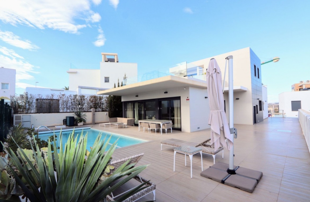 Reventa - Villa - Orihuela Costa - Cabo Roig