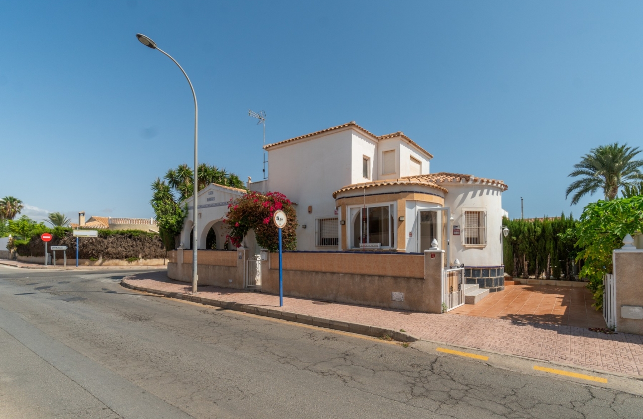 Reventa - Villa - Orihuela Costa - La Florida