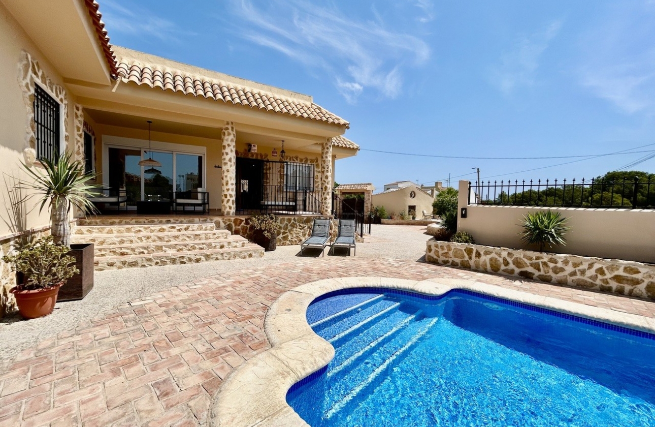 Reventa - Villa - Orihuela Costa - La Zenia