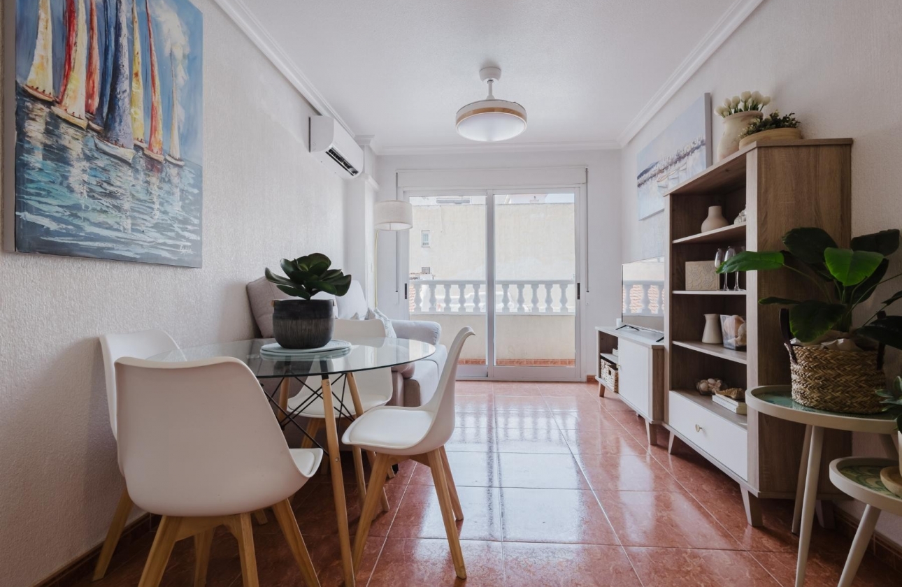 Rynek Wtórny - Apartament - Torrevieja - Playa del Acequión