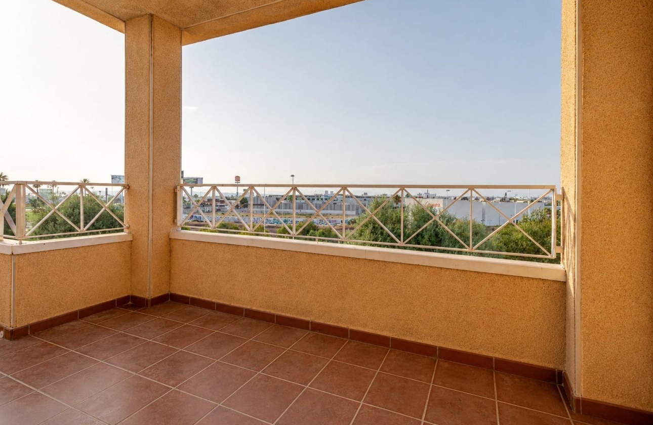 Rynek Wtórny - Bungalow - Torrevieja - Nueva Torrevieja - Aguas Nuevas