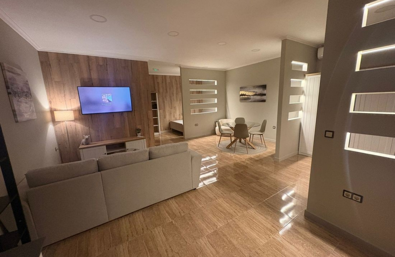 Rynek Wtórny - Studio - Torrevieja - Torrevieja - Playa de los Locos
