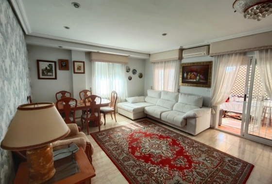 Villa - Resale - Guardamar del Segura - Urbanizaciones