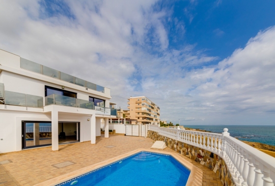 Villa - Resale - La Mata - La Mata