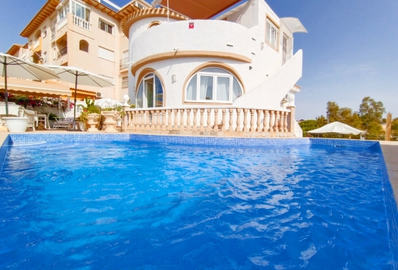 Villa - Resale - Orihuela Costa - La Zenia