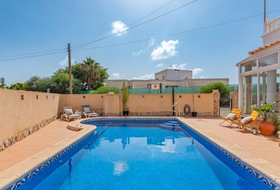 Villa - Resale - Orihuela Costa - Lomas de Cabo Roig