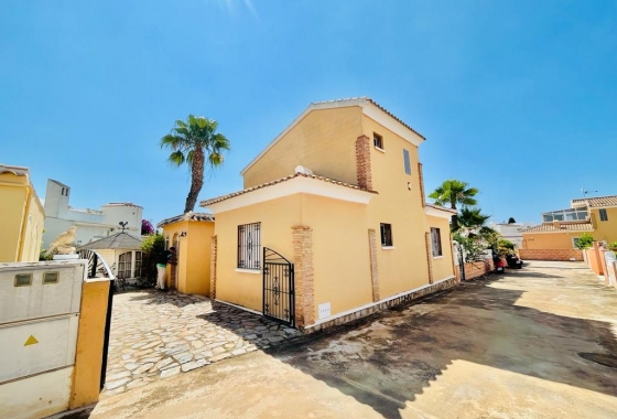 Villa - Resale - Orihuela Costa - Playa Flamenca Norte