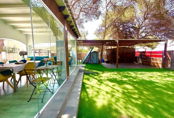 Villa - Resale - Orihuela Costa - Punta Prima