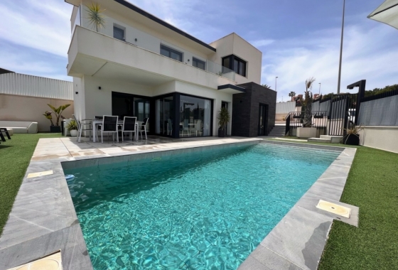 Villa - Resale - San Miguel de Salinas - San Miguel de Salinas