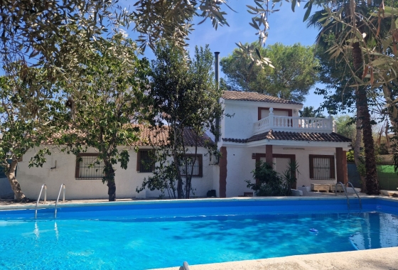 Villa - Reventa - Orihuela Costa - DOM-3331PR 