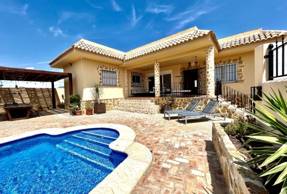 Villa - Reventa - Orihuela Costa - La Zenia