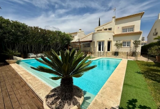 Villa - Reventa - Orihuela Costa - Las Colinas Golf