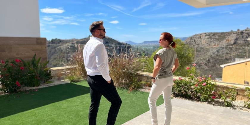 Zaplanuj wizytę z NAMI