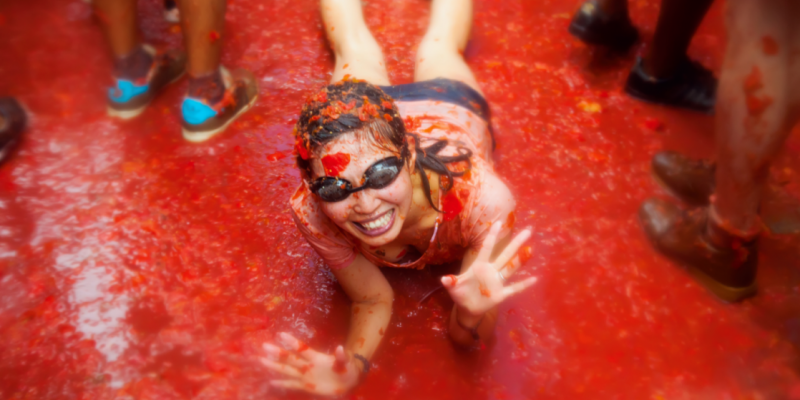 Participa en la famosa batalla española de... los tomates🍅🍅🍅