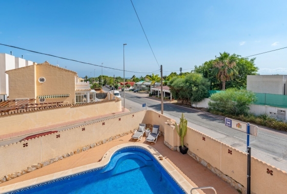 Resale - Villa - Orihuela Costa - Lomas de Cabo Roig