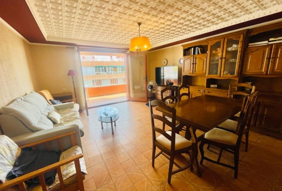 Resale - Apartment / flat - Torrevieja - Playa de La Acequion