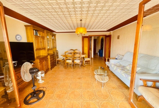 Resale - Apartment / flat - Torrevieja - Playa de La Acequion