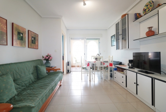 Resale - Apartment / flat - Torrevieja - Playa del Acequión