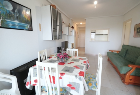 Resale - Apartment / flat - Torrevieja - Playa del Acequión