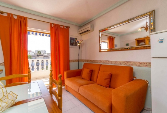 Resale - Apartment / flat - La Mata