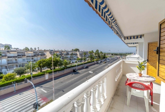 Resale - Apartment / flat - La Mata