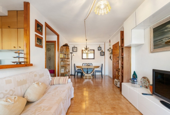 Resale - Apartment / flat - La Mata