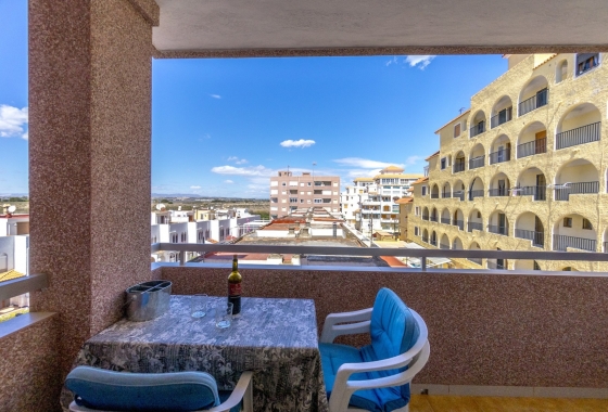 Resale - Apartment / flat - La Mata