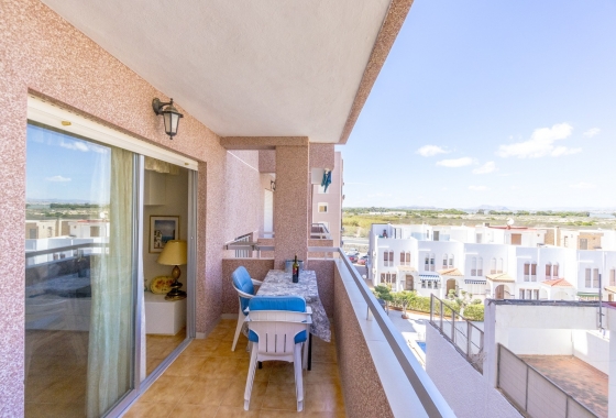 Resale - Apartment / flat - La Mata