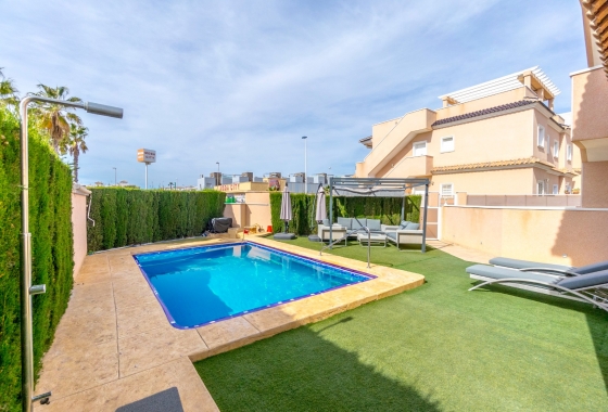 Resale - Apartment / flat - Orihuela Costa - Villamartín