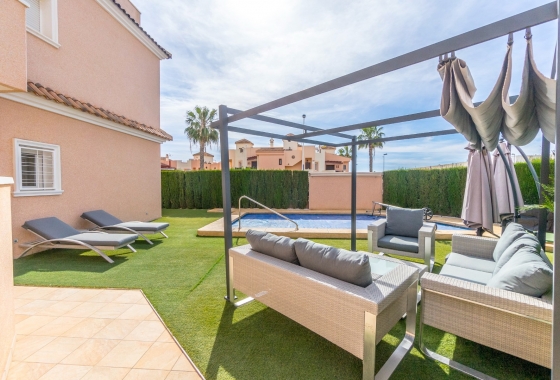 Resale - Apartment / flat - Orihuela Costa - Villamartín